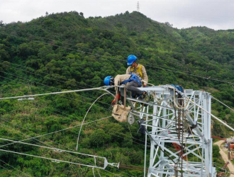 國網(wǎng)福州供電公司：攻堅重點工程 保障用電高峰