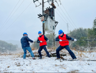 國(guó)網(wǎng)寧化縣供電：迎戰(zhàn)風(fēng)雪保用電